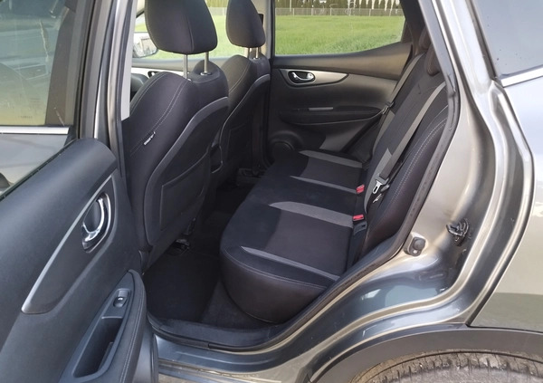 Nissan Qashqai cena 44900 przebieg: 76000, rok produkcji 2018 z Kępno małe 254